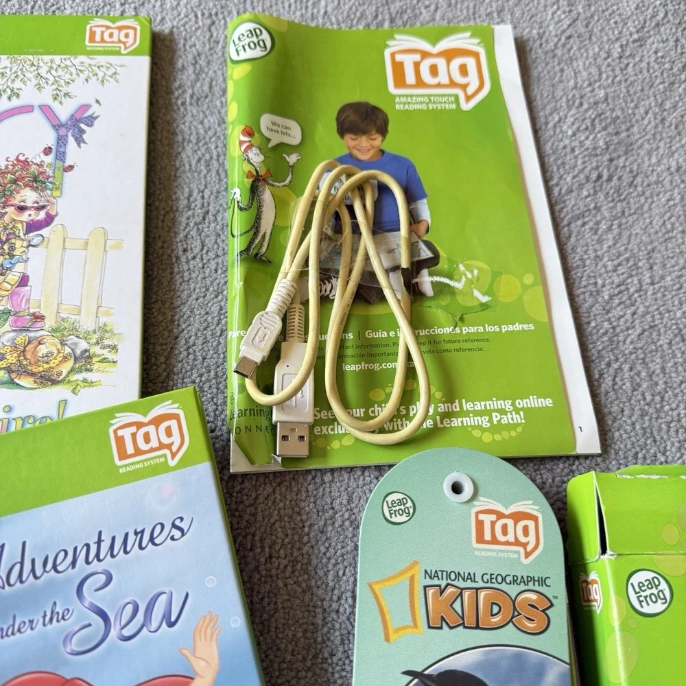 LeapFrog Tag‎ Reading System W/4 Books Toy Story Fancy Nancy Ariel Cat Working